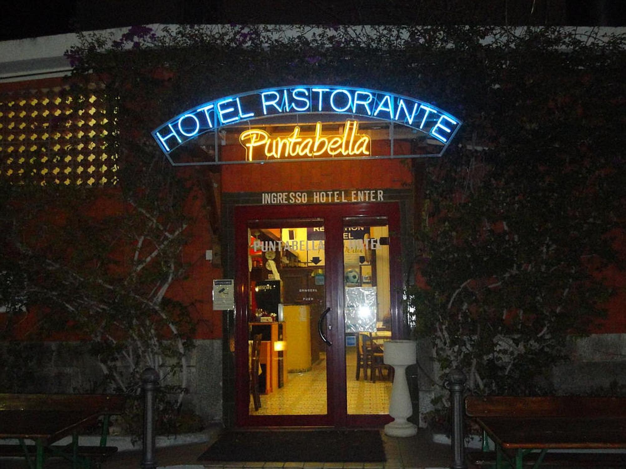Hotel Puntabella Варацце Екстер'єр фото